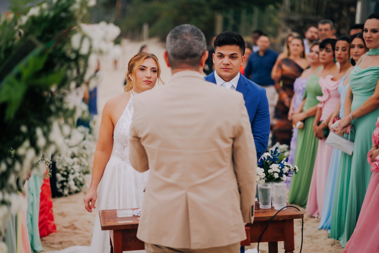 Como escolher um celebrante de casamento?